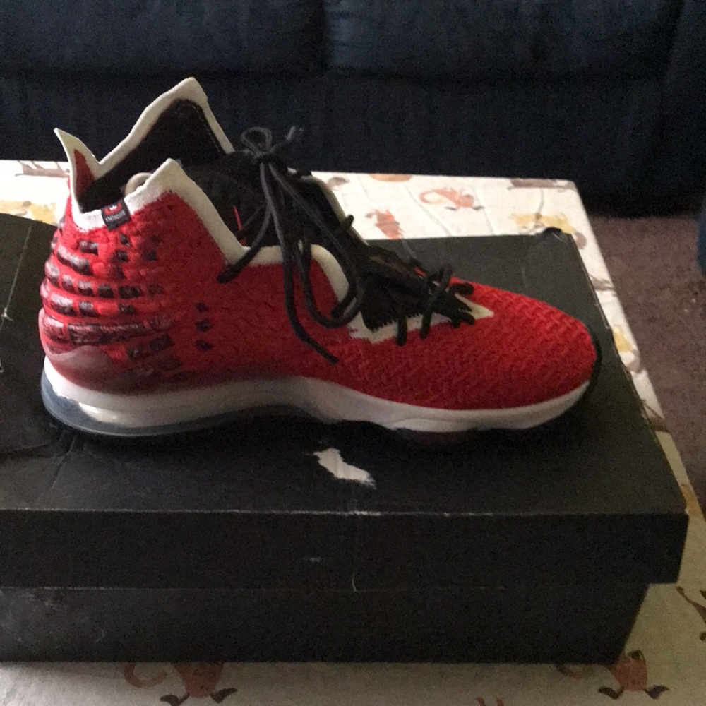 Nike Labron - Picture 3 of 4